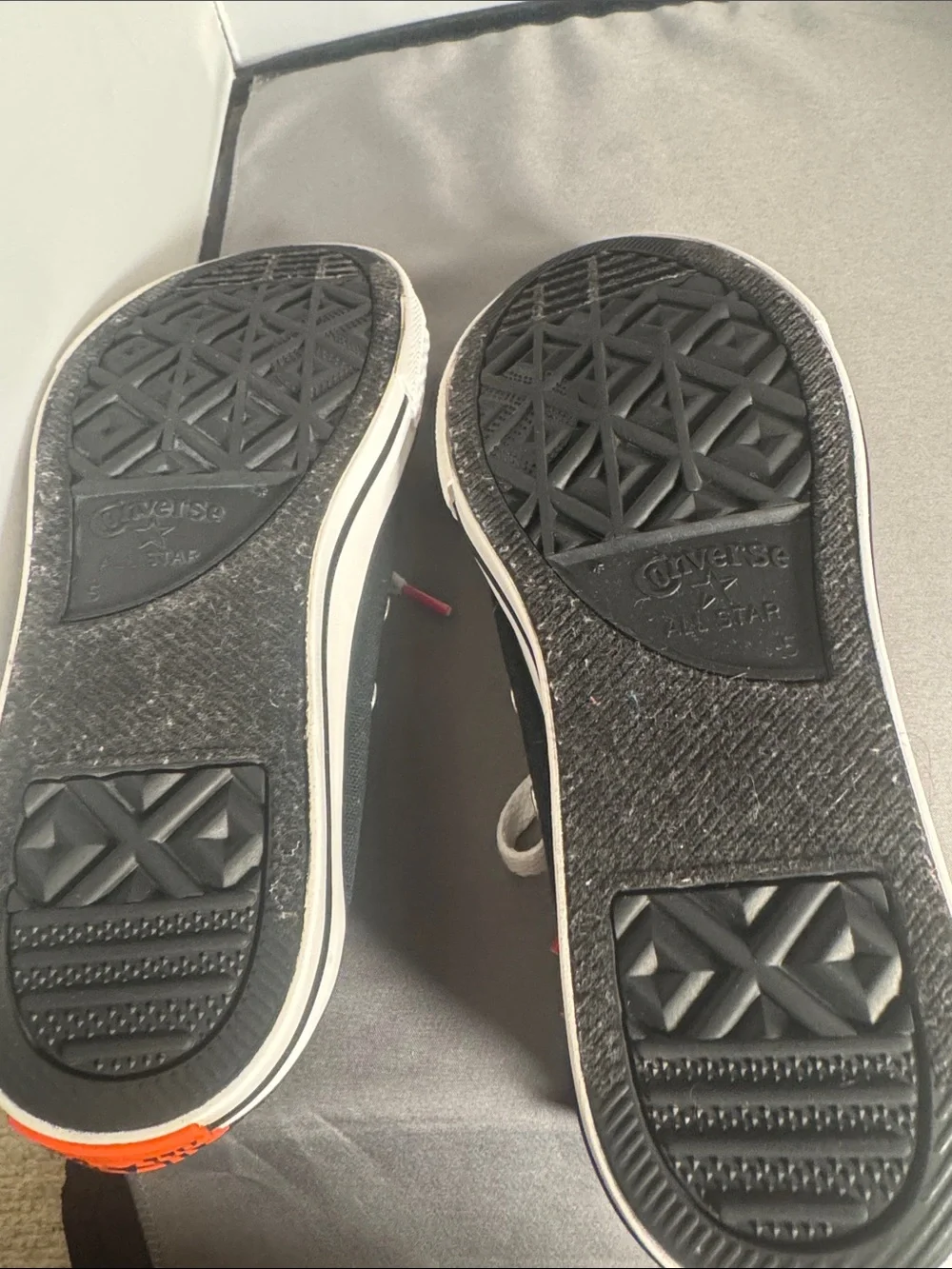 Converse Kids size 5 Black‎ Canvas Low-Top Sneakers with Dr. Seuss Accent